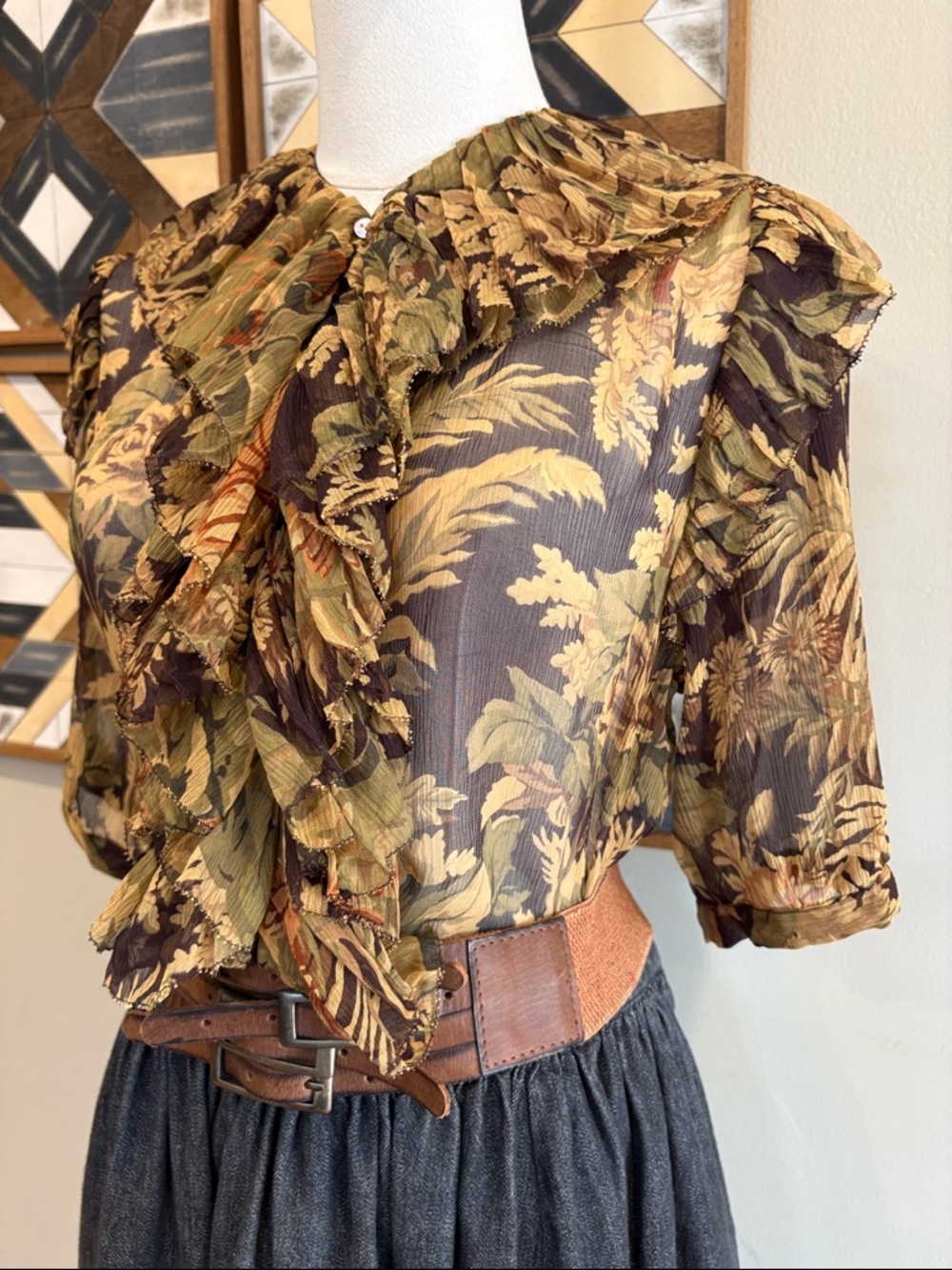 Vintage Ralph Lauren Silk Floral Sheer Ruffle Blouse size 10 - Picture 2 of 13